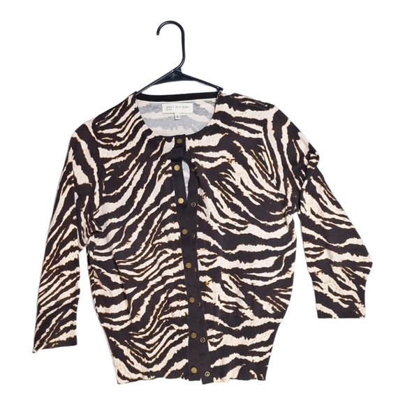 Jones New York Tops - Women's Size L Jones New York Sport Long Sleeve Button Down Top